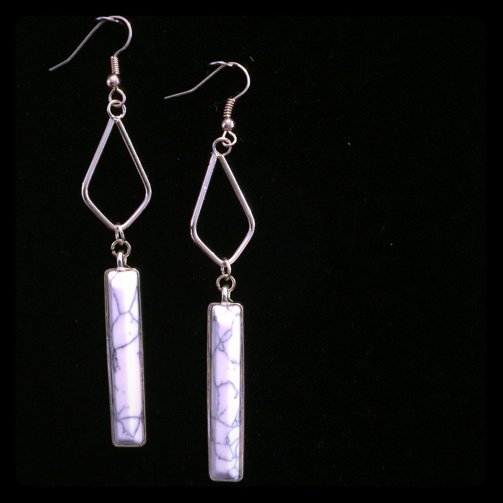 Minimalist Drop Earrings